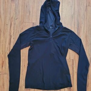 Lululemon Hooded 1/4 zip Long Sleeve Top